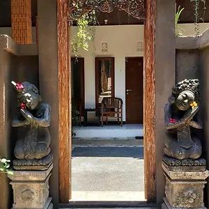 Genta House Kuta (Bali)